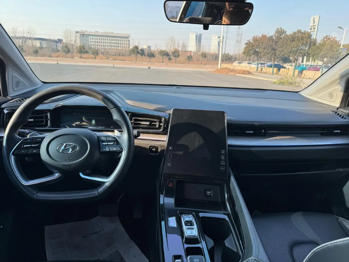 2021 Hyundai Custo 2.0T 236HP L4 8AT,autocango,china used car exporter,china ev exporter,chinese used car exporter,chinese used ev exporter