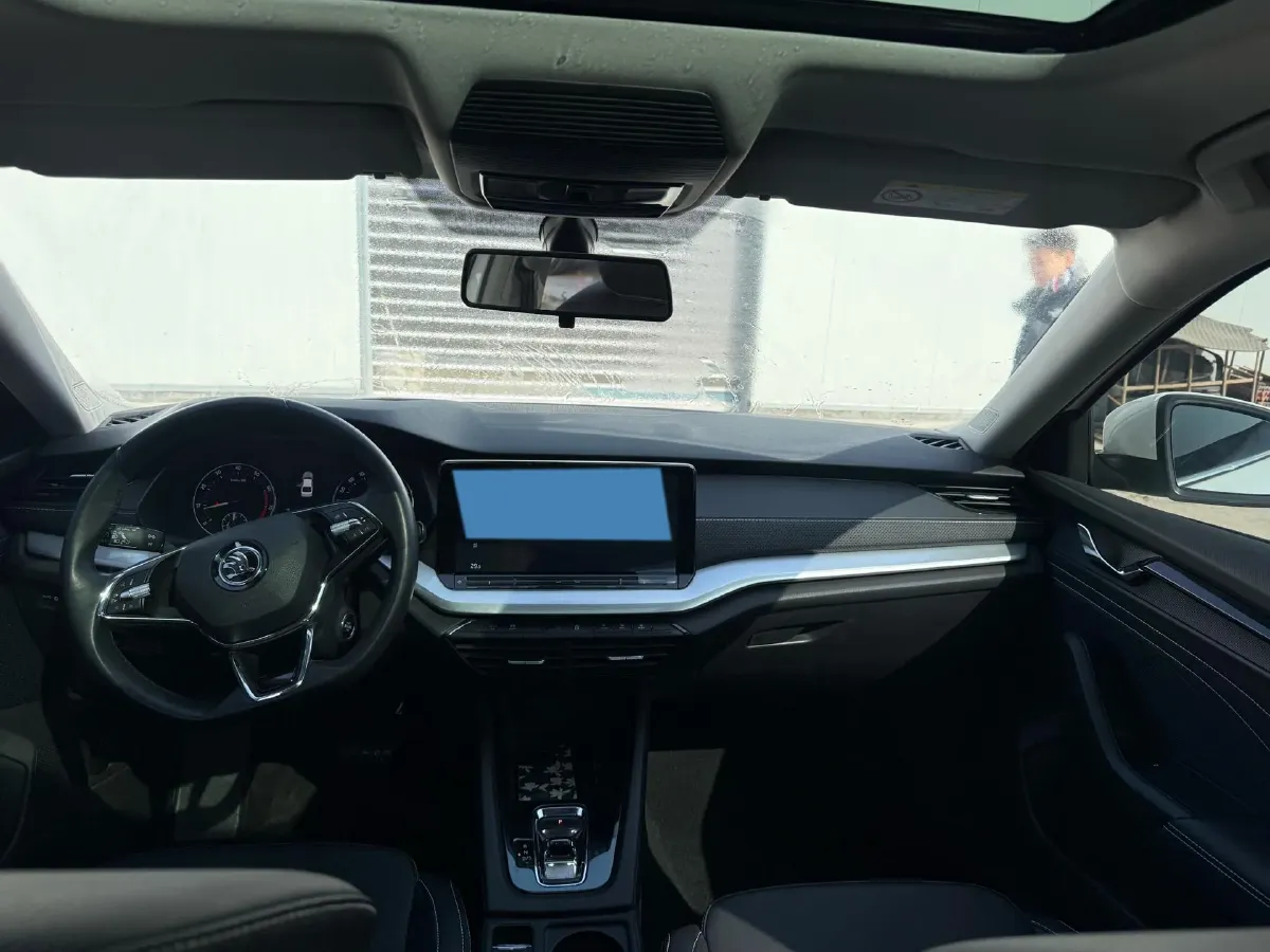 2022 Skoda Octavia 1.4T 150HP L4 7DCT,autocango,china used car exporter,china ev exporter,chinese used car exporter,chinese used ev exporter