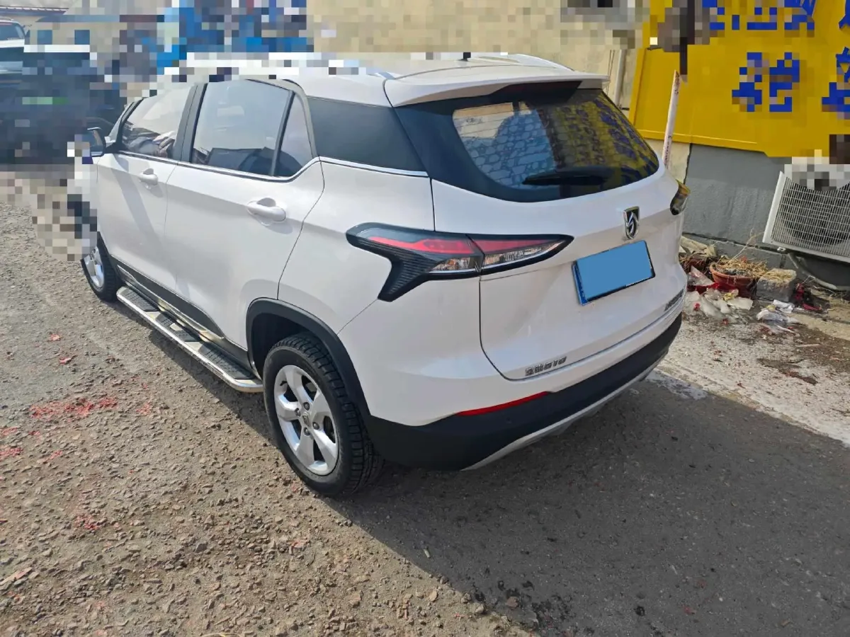 2019 BaoJun 730 1.5L 105HP L4 6MT,autocango,china used car exporter,china ev exporter,chinese used car exporter,chinese used ev exporter