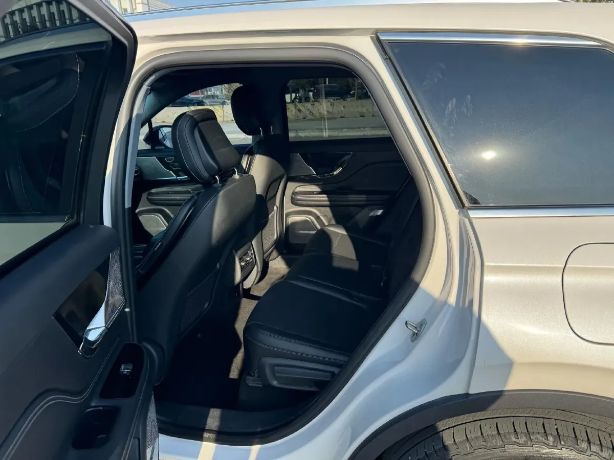 2020 Lincoln Corsair 2.0T 245HP L4 8AT,autocango,china used car exporter,china ev exporter,chinese used car exporter,chinese used ev exporter