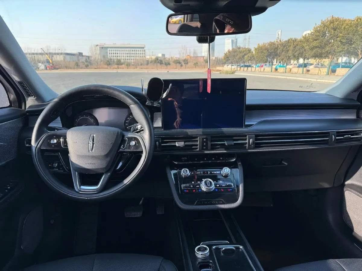 2020 Lincoln Corsair 2.0T 245HP L4 8AT,autocango,china used car exporter,china ev exporter,chinese used car exporter,chinese used ev exporter