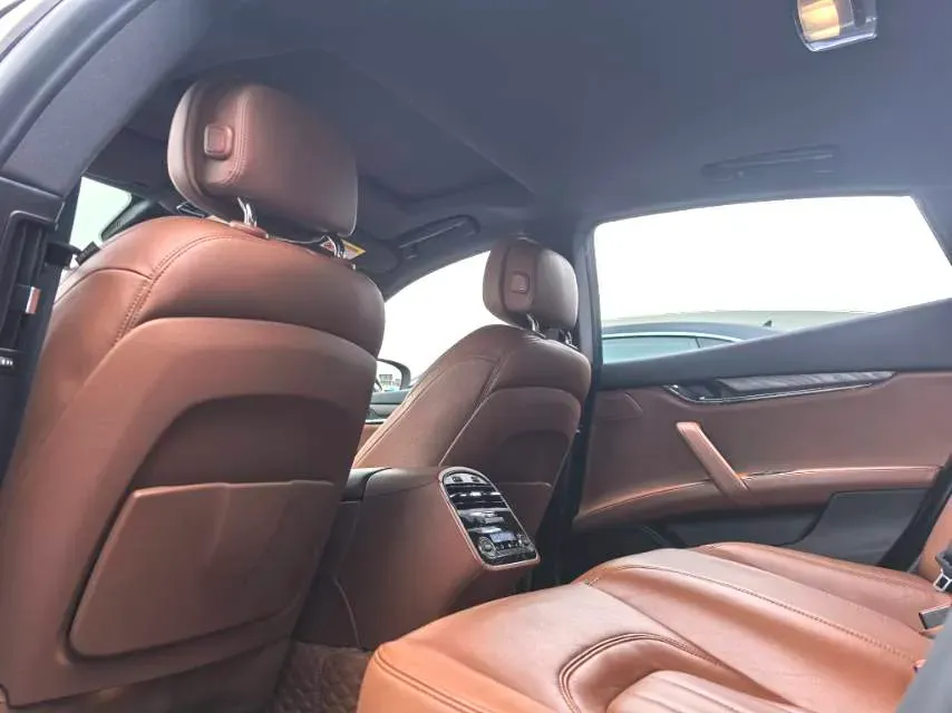 2018 Maserati Quattroporte 3.0T 350HP V6 8AT,autocango,china used car exporter,china ev exporter,chinese used car exporter,chinese used ev exporter