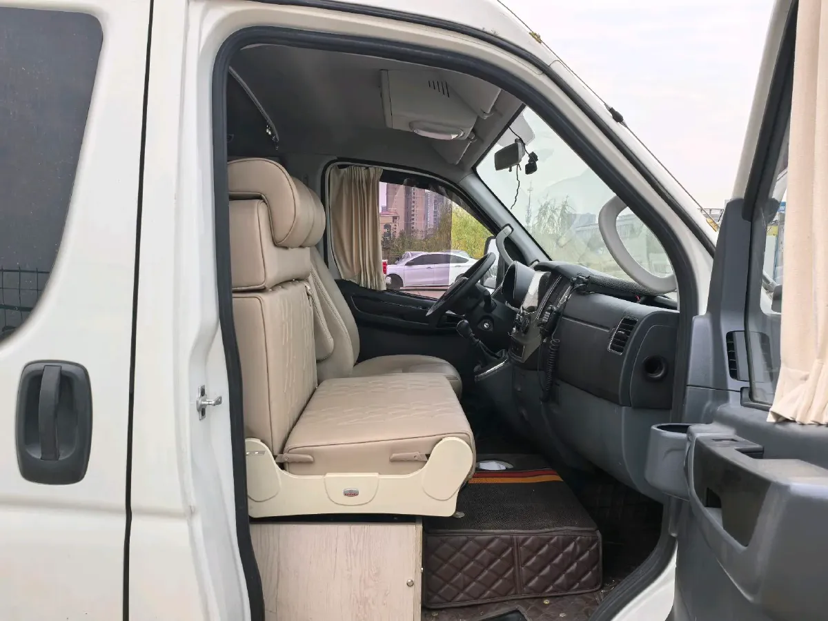 2021 DongFeng DFAC YuFeng 2.4T 140HP L4 6MT,autocango,china used car exporter,china ev exporter,chinese used car exporter,chinese used ev exporter