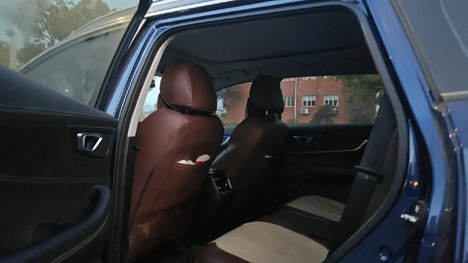 2020 Chery Tiggo 8 1.6T 197HP L4 7DCT,autocango,china used car exporter,china ev exporter,chinese used car exporter,chinese used ev exporter