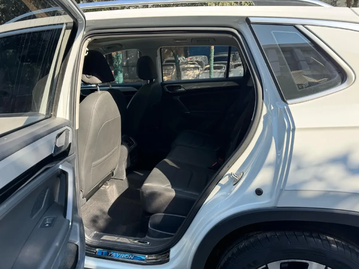 2020 Volkswagen Tayron 2.0T 186HP L4 7DCT,autocango,china used car exporter,china ev exporter,chinese used car exporter,chinese used ev exporter