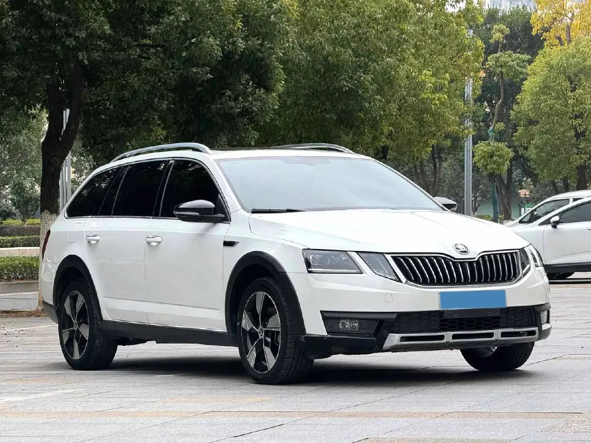 2018 Skoda Octavia 1.4T 150HP L4 7DCT,autocango,china used car exporter,china ev exporter,chinese used car exporter,chinese used ev exporter