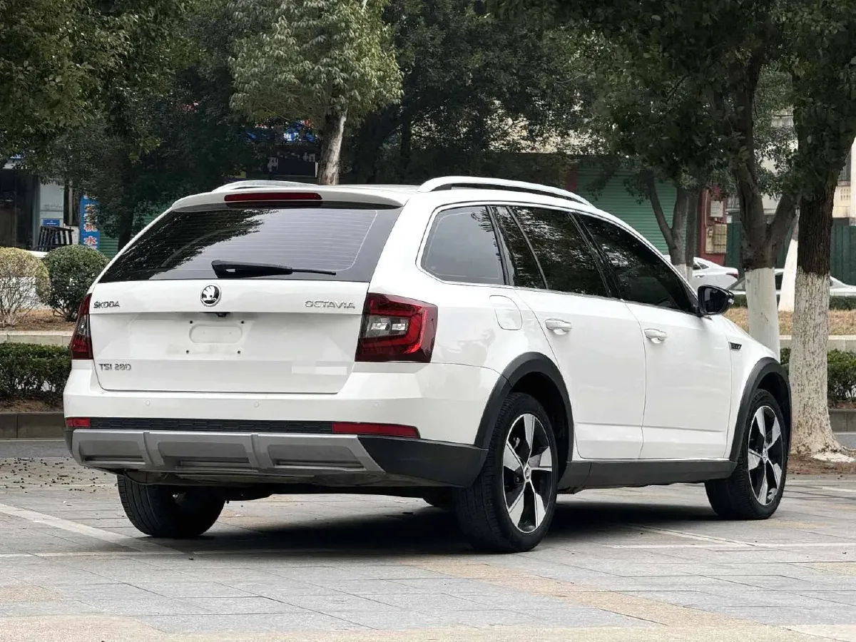 2018 Skoda Octavia 1.4T 150HP L4 7DCT,autocango,china used car exporter,china ev exporter,chinese used car exporter,chinese used ev exporter