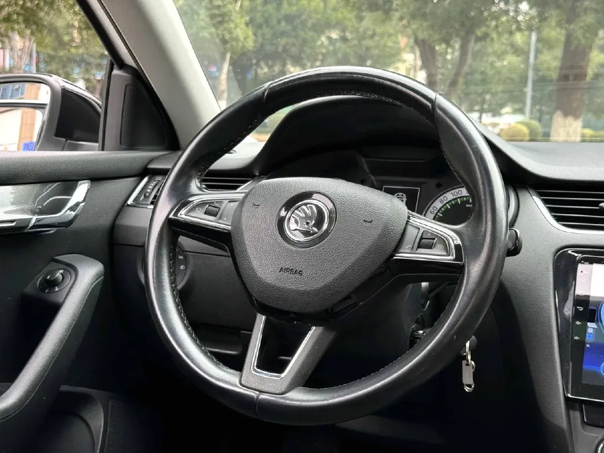 2018 Skoda Octavia 1.4T 150HP L4 7DCT,autocango,china used car exporter,china ev exporter,chinese used car exporter,chinese used ev exporter