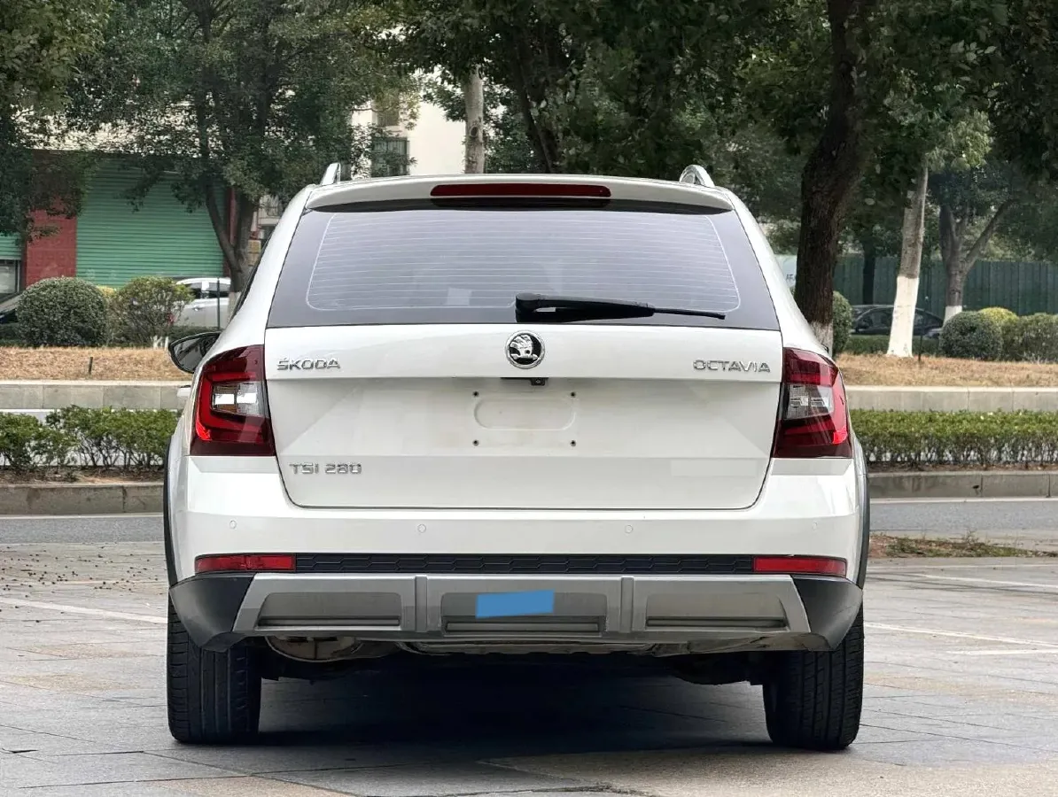 2018 Skoda Octavia 1.4T 150HP L4 7DCT,autocango,china used car exporter,china ev exporter,chinese used car exporter,chinese used ev exporter