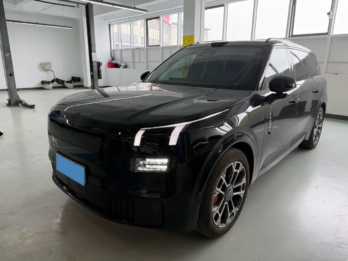2025 LYNK&CO 900 2.0T 254HP L4 3DHT PHEV,autocango,china used car exporter,china ev exporter,chinese used car exporter,chinese used ev exporter