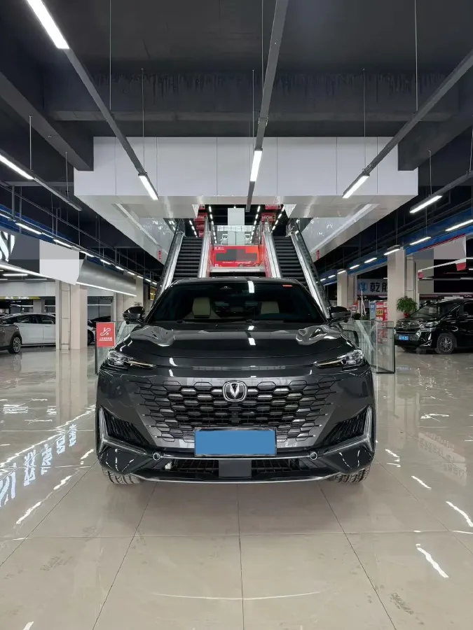 2021 ChangAn UNI-K 2.0T 233HP L4 8AT,autocango,china used car exporter,china ev exporter,chinese used car exporter,chinese used ev exporter