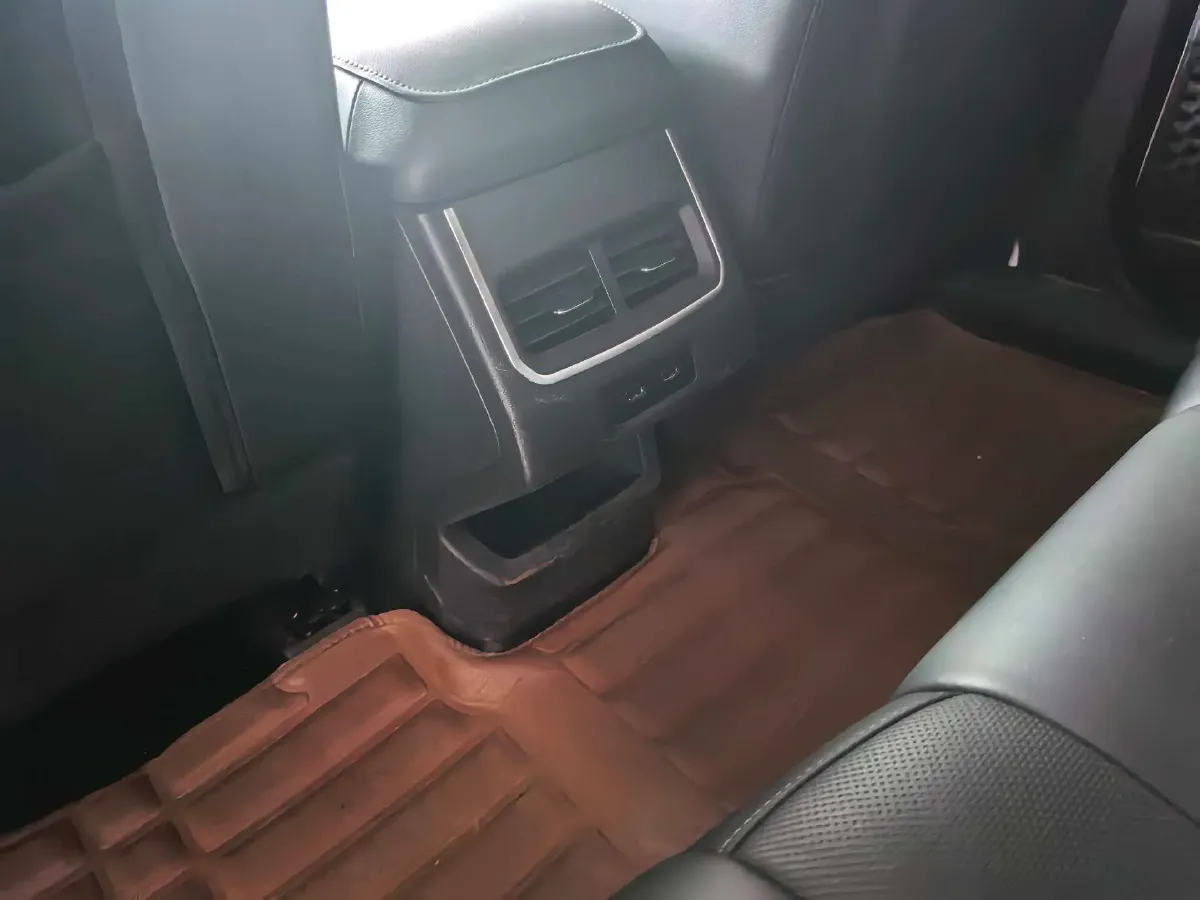 2021 Haval H6 1.5T 150HP L4 7DCT,autocango,china used car exporter,china ev exporter,chinese used car exporter,chinese used ev exporter