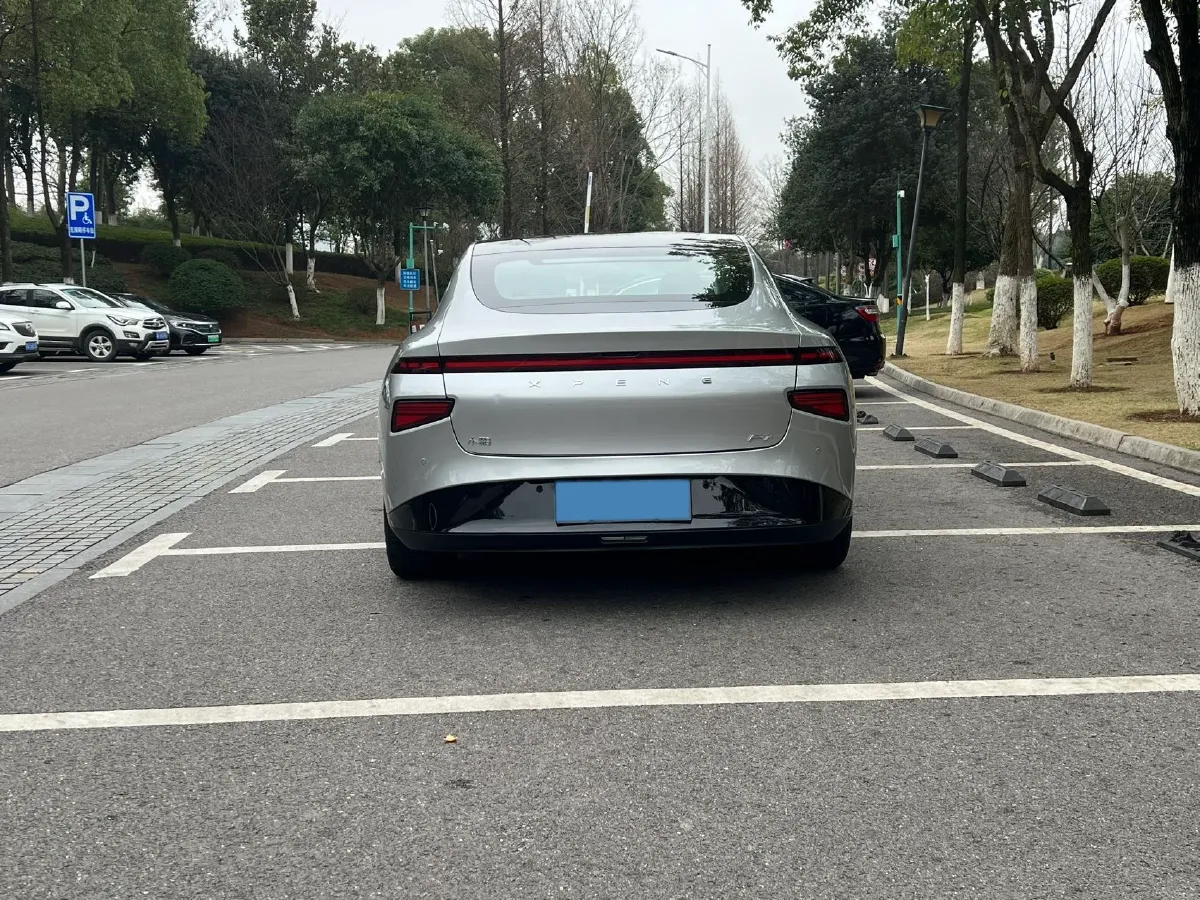 2022 Xpeng P7 BEV 60.2KWH,autocango,china used car exporter,china ev exporter,chinese used car exporter,chinese used ev exporter