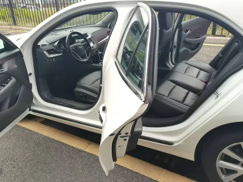 2018 Chevrolet Malibu 1.5T 170HP L4 6AT,autocango,china used car exporter,china ev exporter,chinese used car exporter,chinese used ev exporter