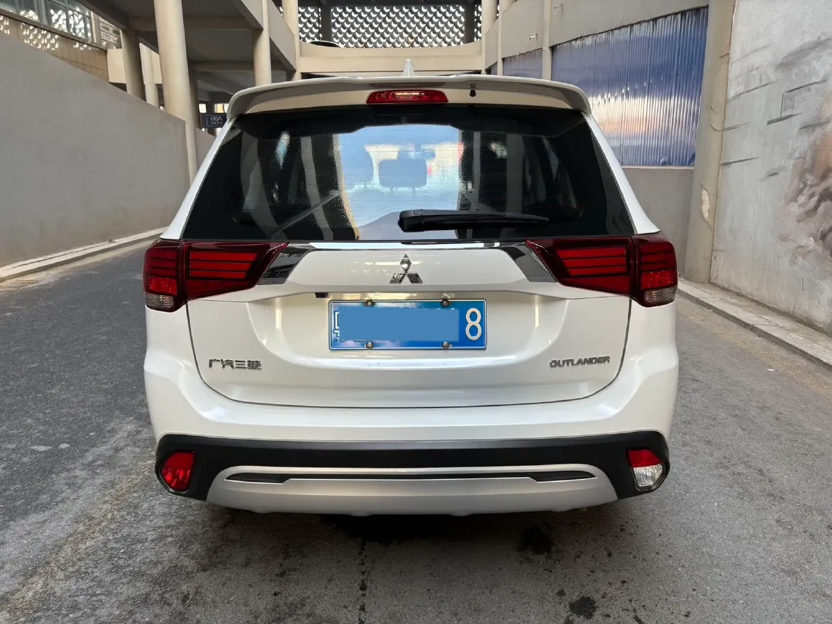 2020 Mitsubishi Outlander 2.0L 166HP L4 CVT,autocango,china used car exporter,china ev exporter,chinese used car exporter,chinese used ev exporter