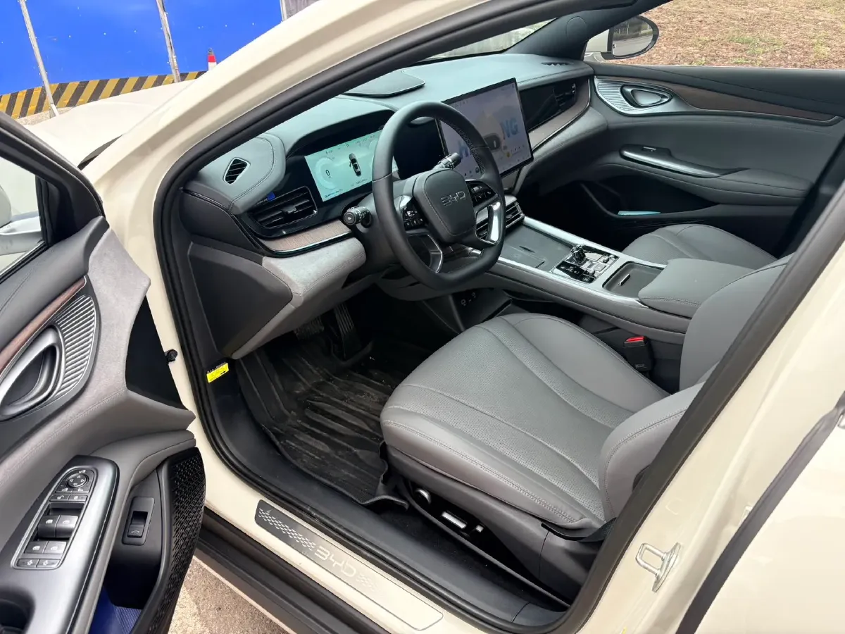 2024 BYD Seal 1.5L 110HP L4 E-CVT PHEV 17.6KWH,autocango,china used car exporter,china ev exporter,chinese used car exporter,chinese used ev exporter