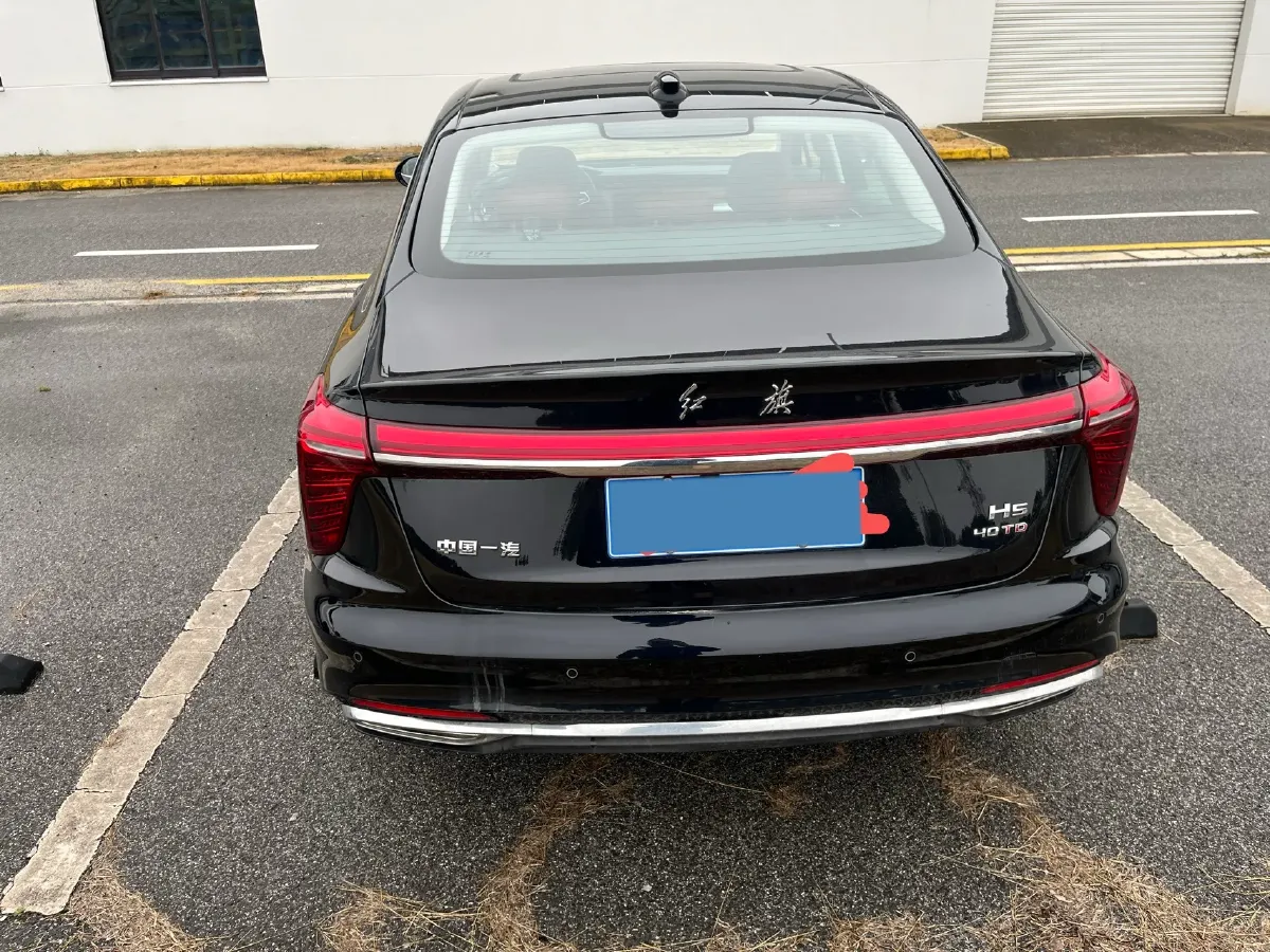 2025 HongQi H5 1.5T 169HP L4 1DHT Hybrid,autocango,china used car exporter,china ev exporter,chinese used car exporter,chinese used ev exporter