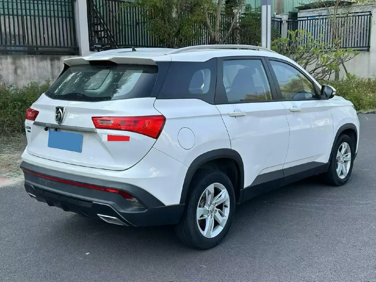 2019 BaoJun 530 1.5T 151HP L4 CVT,autocango,china used car exporter,china ev exporter,chinese used car exporter,chinese used ev exporter