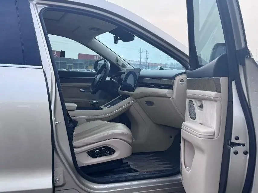 2022 Volvo S60 2.0T 197HP L4 8AT,autocango,china used car exporter,china ev exporter,chinese used car exporter,chinese used ev exporter