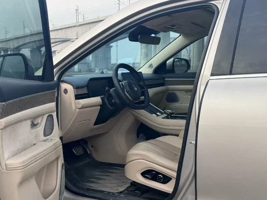 2022 Volvo S60 2.0T 197HP L4 8AT,autocango,china used car exporter,china ev exporter,chinese used car exporter,chinese used ev exporter