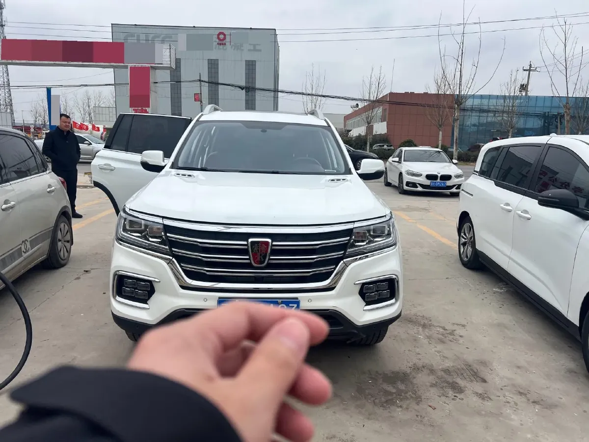 2019 Roewe RX8 2.0T 222HP L4 6AT,autocango,china used car exporter,china ev exporter,chinese used car exporter,chinese used ev exporter