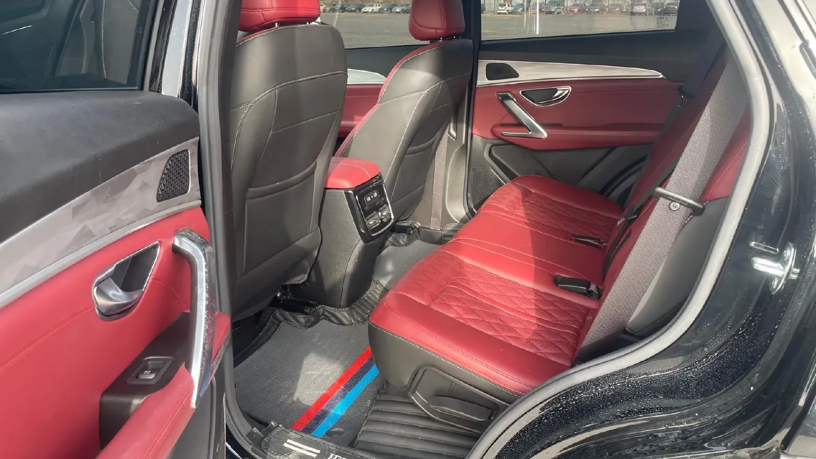 2023 Jetour X70 Plus 1.6T 197HP L4 7DCT,autocango,china used car exporter,china ev exporter,chinese used car exporter,chinese used ev exporter