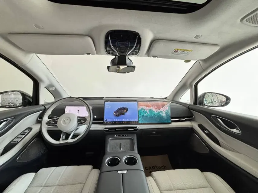 2025 Voyah Dream 1.5T 150HP L4 PHEV 41.7KWH,autocango,china used car exporter,china ev exporter,chinese used car exporter,chinese used ev exporter