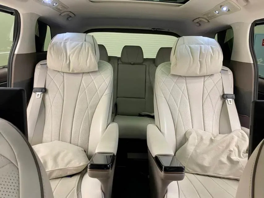 2022 Mercedes-Benz GLC Class 2.0T 197HP L4 9AT,autocango,china used car exporter,china ev exporter,chinese used car exporter,chinese used ev exporter