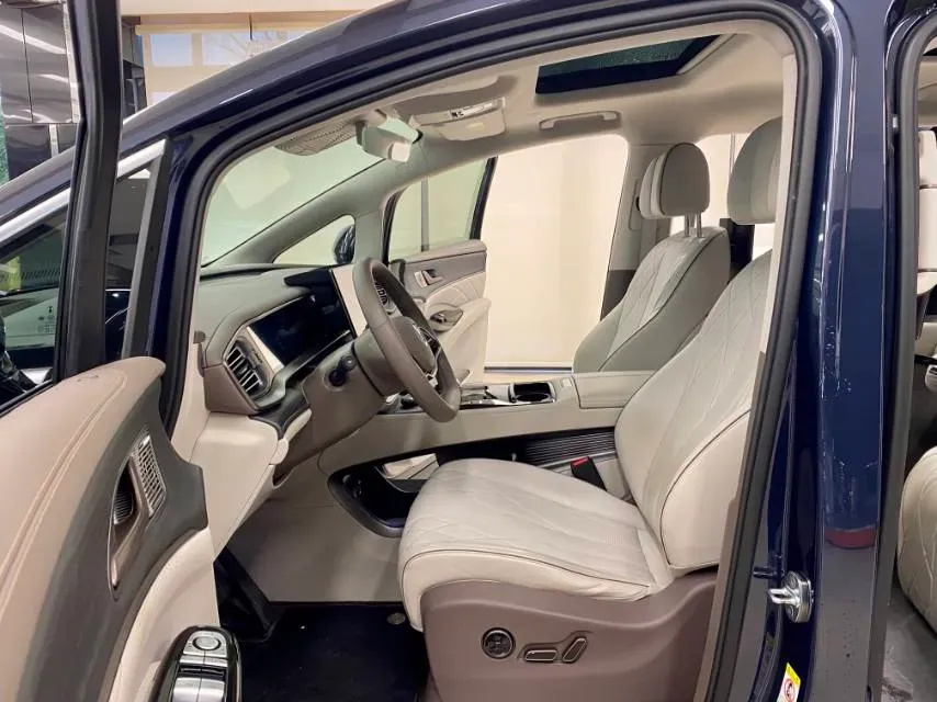2022 Mercedes-Benz GLC Class 2.0T 197HP L4 9AT,autocango,china used car exporter,china ev exporter,chinese used car exporter,chinese used ev exporter