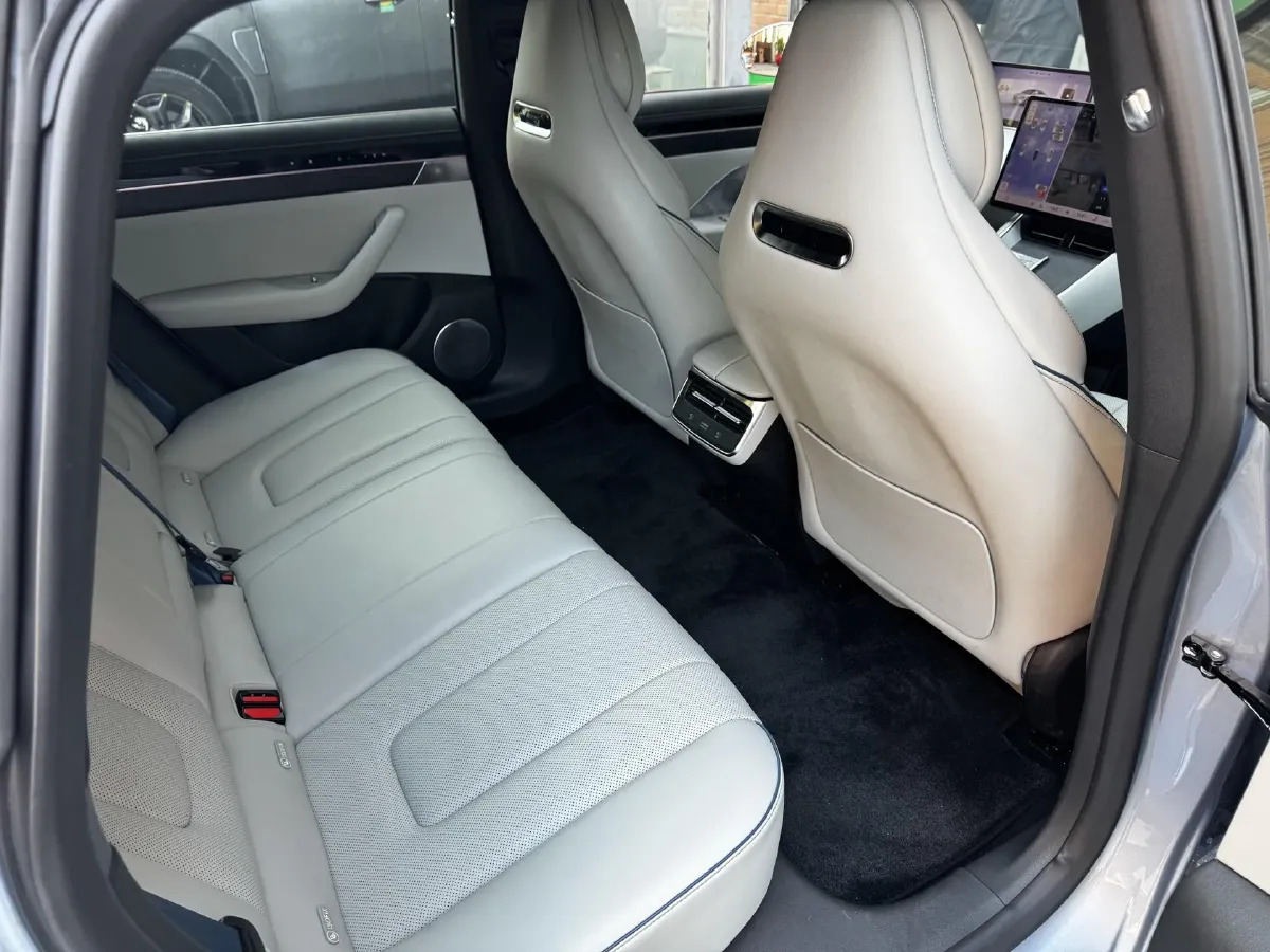 2024 Luxeed S7 BEV 100KWH,autocango,china used car exporter,china ev exporter,chinese used car exporter,chinese used ev exporter