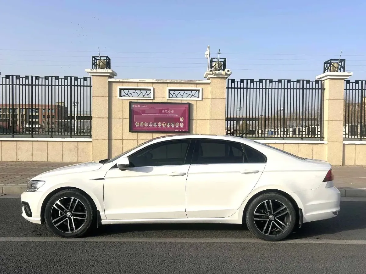 2021 Volkswagen Lamando 1.4T 150HP L4 7DCT,autocango,china used car exporter,china ev exporter,chinese used car exporter,chinese used ev exporter