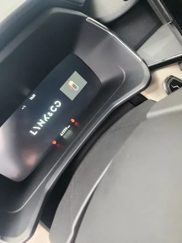 2023 LYNK&CO 03 2.0T 254HP L4 7DCT,autocango,china used car exporter,china ev exporter,chinese used car exporter,chinese used ev exporter