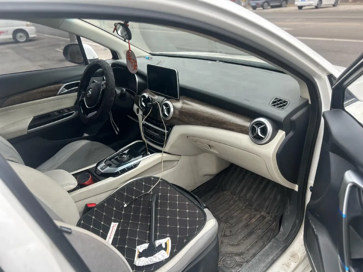 2018 BeiJing Auto EU5 BEV 53.66KWH,autocango,china used car exporter,china ev exporter,chinese used car exporter,chinese used ev exporter