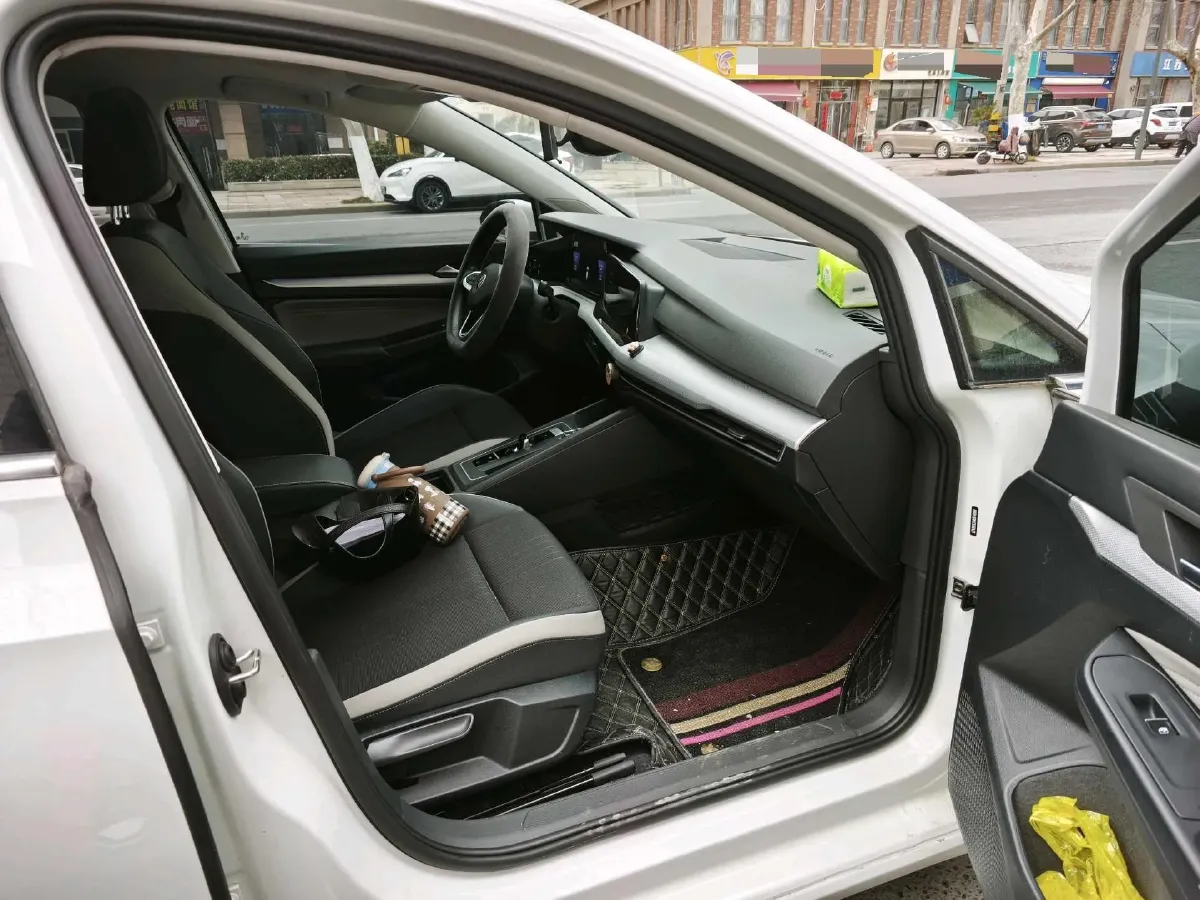 2021 Volkswagen Golf 1.4T 150HP L4 7DCT,autocango,china used car exporter,china ev exporter,chinese used car exporter,chinese used ev exporter