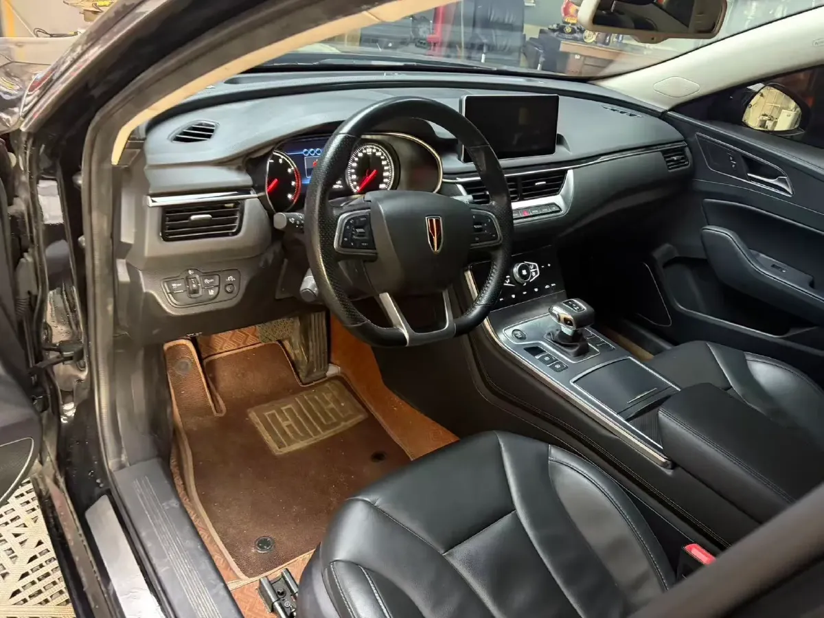 2022 HongQi H5 1.8T 197HP L4 6AT,autocango,china used car exporter,china ev exporter,chinese used car exporter,chinese used ev exporter