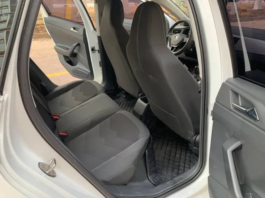 2023 Volkswagen Polo 1.5L 113HP L4 6AT,autocango,china used car exporter,china ev exporter,chinese used car exporter,chinese used ev exporter