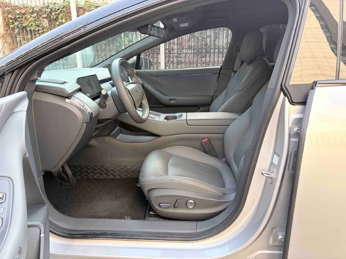 2024 Xpeng P7+ BEV 60.7KWH,autocango,china used car exporter,china ev exporter,chinese used car exporter,chinese used ev exporter