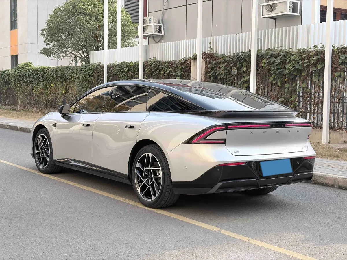 2024 Xpeng P7+ BEV 60.7KWH,autocango,china used car exporter,china ev exporter,chinese used car exporter,chinese used ev exporter