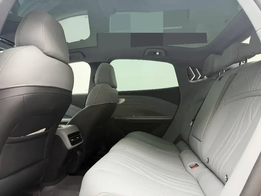 2024 Geely Galaxy E8 BEV 62KWH,autocango,china used car exporter,china ev exporter,chinese used car exporter,chinese used ev exporter