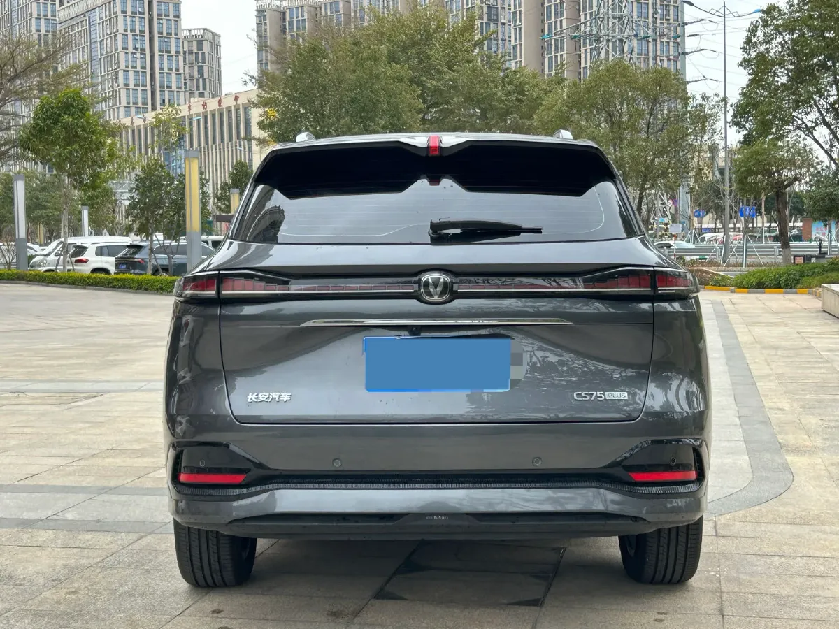 2025 ChangAn CS75 Plus 1.5T 192HP L4 8AT,autocango,china used car exporter,china ev exporter,chinese used car exporter,chinese used ev exporter