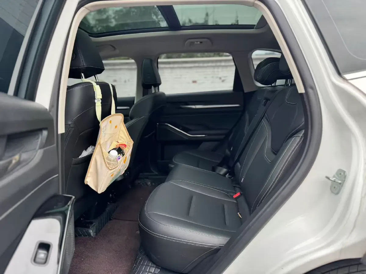 2022 Haval H6 1.5T 184HP L4 7DCT,autocango,china used car exporter,china ev exporter,chinese used car exporter,chinese used ev exporter