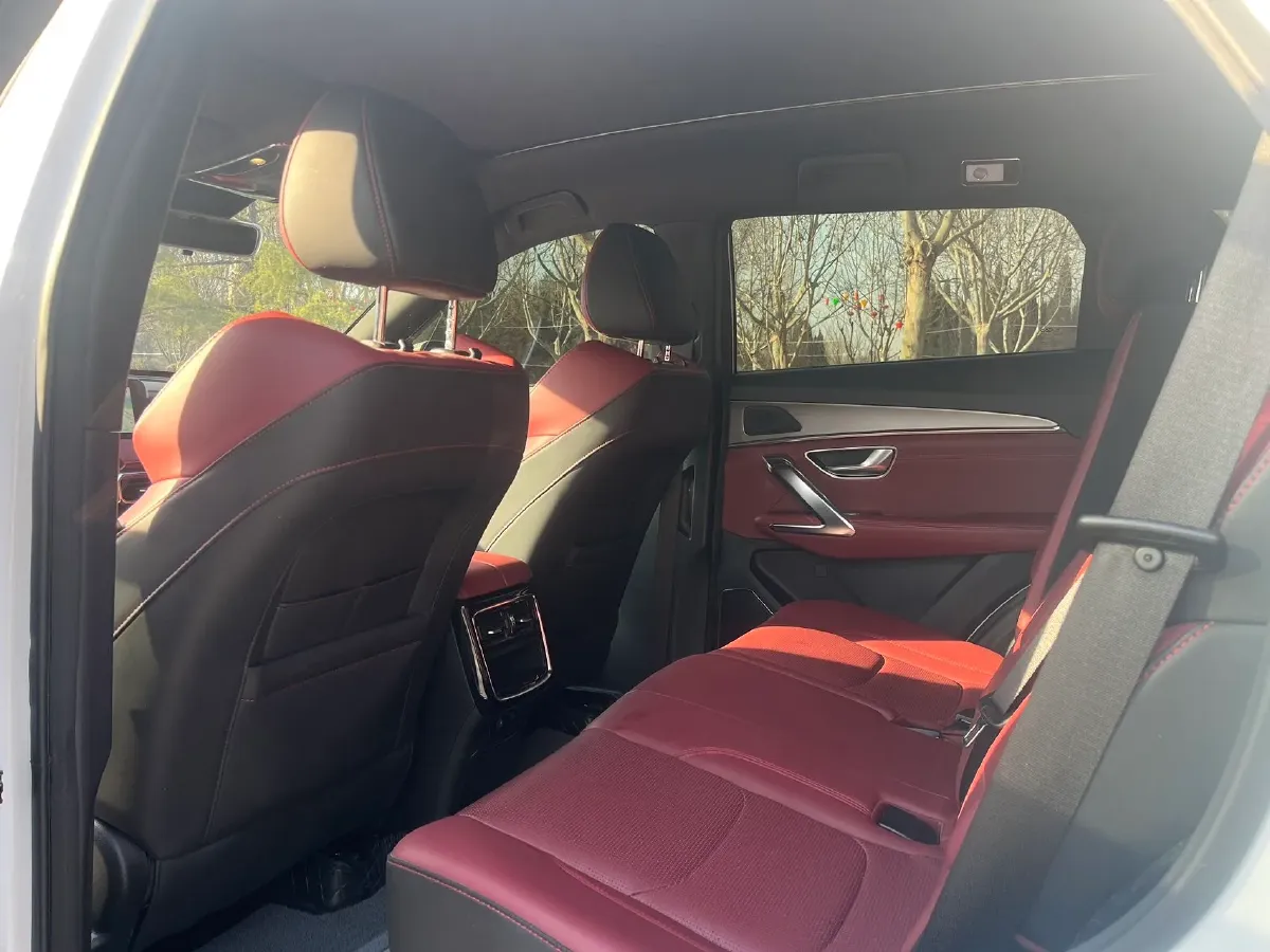 2021 Jetour X70 1.6T 197HP L4 7DCT,autocango,china used car exporter,china ev exporter,chinese used car exporter,chinese used ev exporter