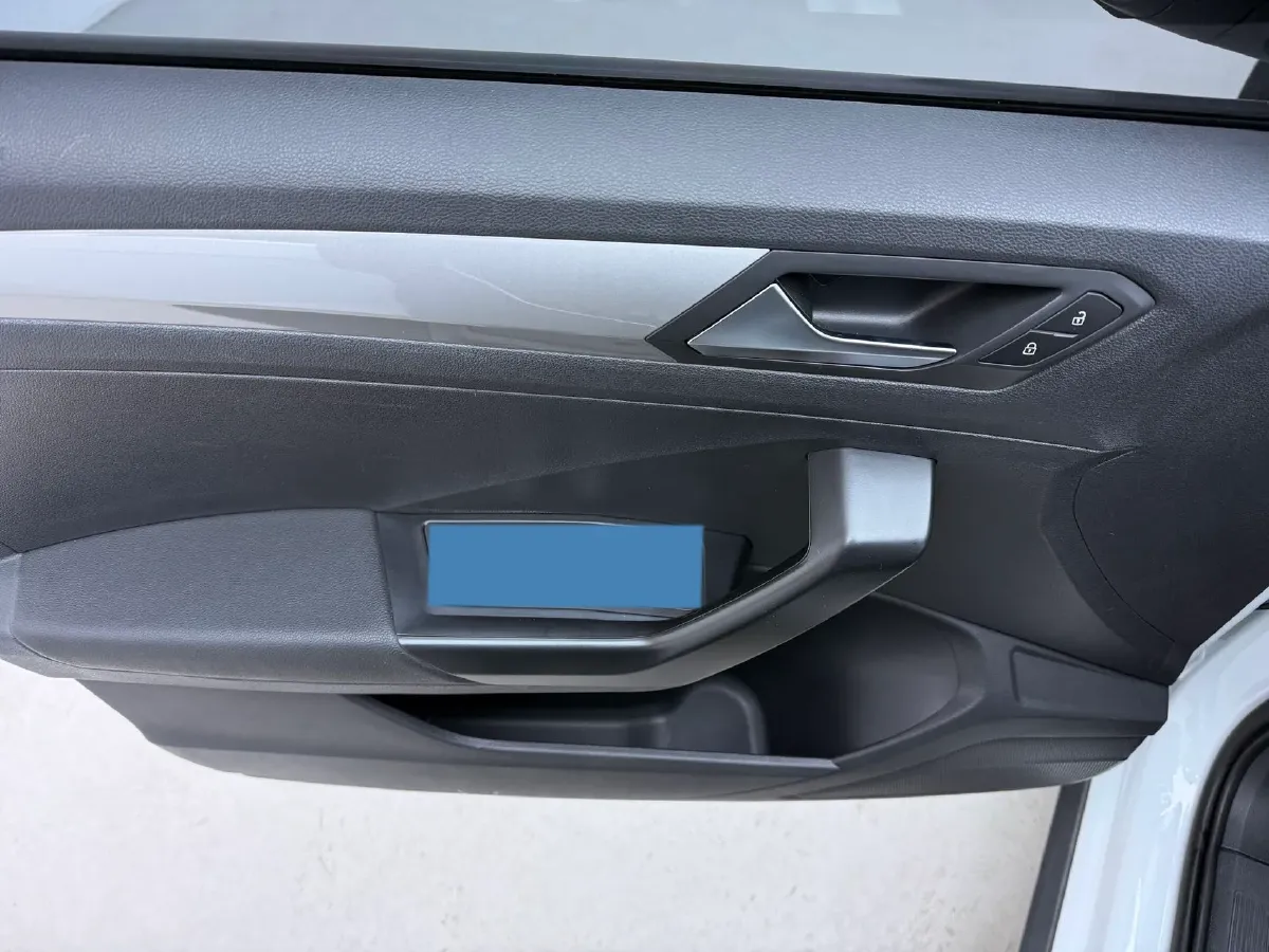 2021 Volkswagen T-Roc 1.4T 150HP L4 7DCT,autocango,china used car exporter,china ev exporter,chinese used car exporter,chinese used ev exporter