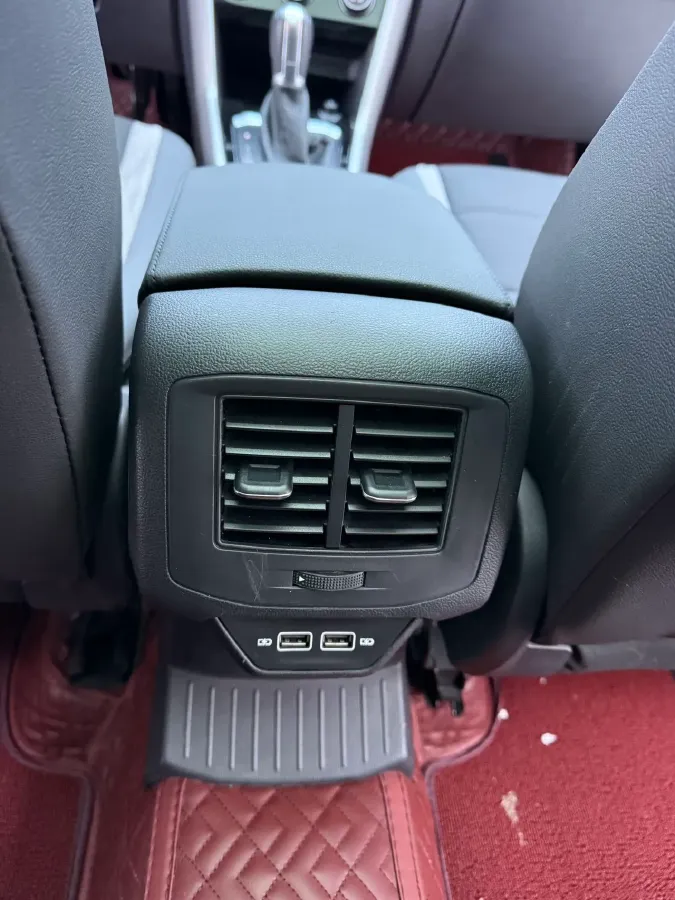 2021 Volkswagen T-Roc 1.4T 150HP L4 7DCT,autocango,china used car exporter,china ev exporter,chinese used car exporter,chinese used ev exporter