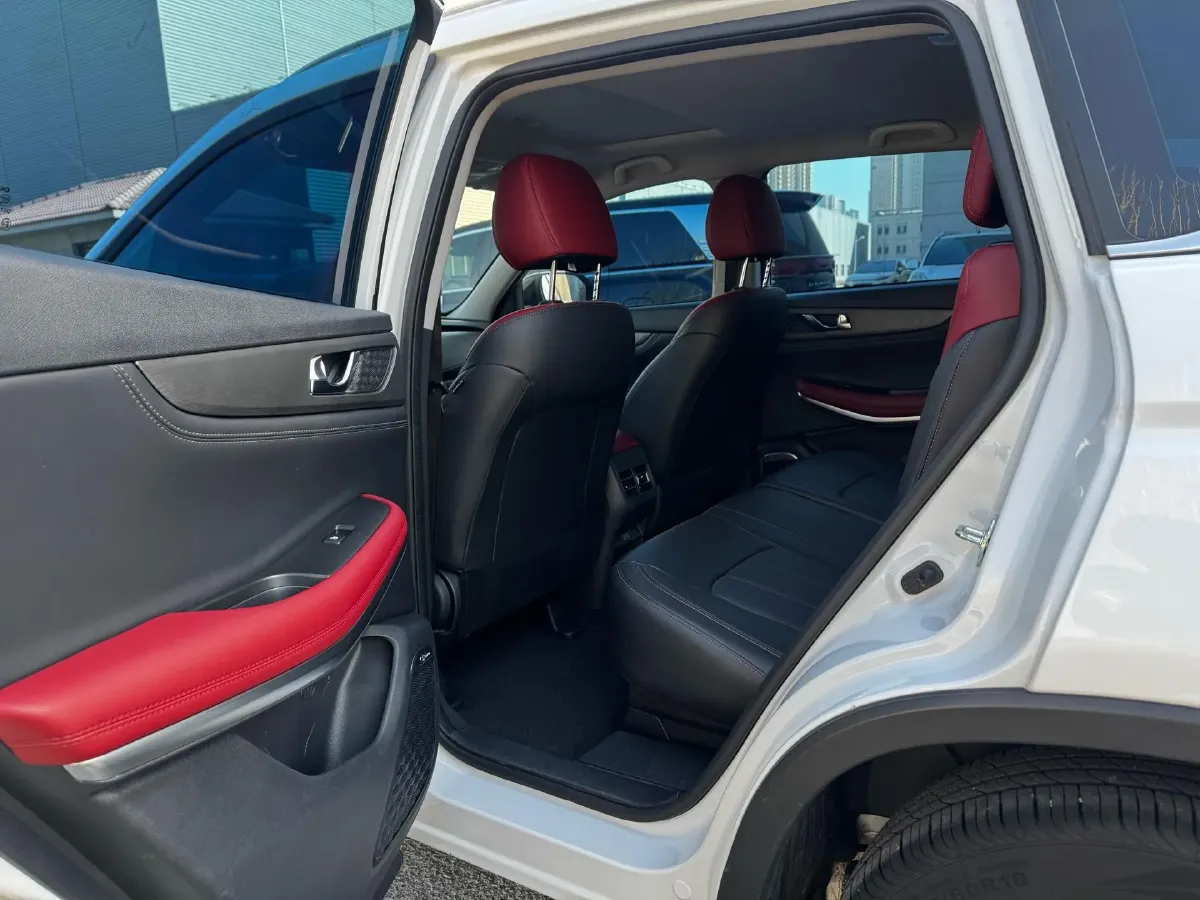 2022 ChangAn CS75 1.5T 180HP L4 7DCT,autocango,china used car exporter,china ev exporter,chinese used car exporter,chinese used ev exporter