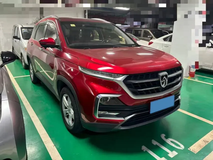 2018 BaoJun 530 1.5T 150HP L4 6MT,autocango,china used car exporter,china ev exporter,chinese used car exporter,chinese used ev exporter