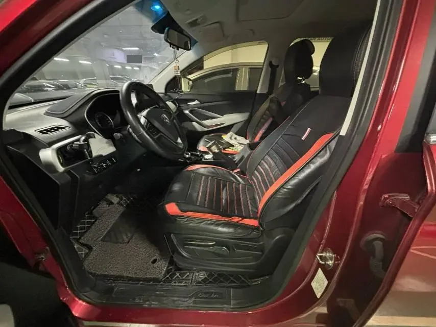 2018 BaoJun 530 1.5T 150HP L4 6MT,autocango,china used car exporter,china ev exporter,chinese used car exporter,chinese used ev exporter