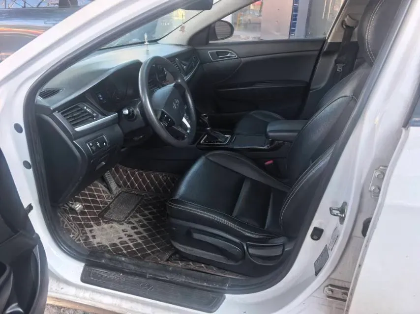 2017 Hyundai Mistra 1.6T 175HP L4 7DCT,autocango,china used car exporter,china ev exporter,chinese used car exporter,chinese used ev exporter