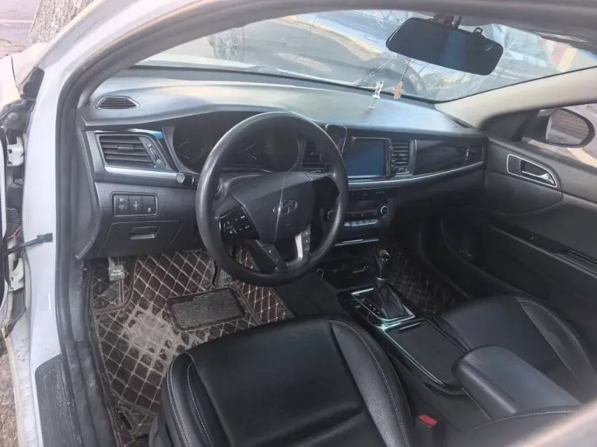 2017 Hyundai Mistra 1.6T 175HP L4 7DCT,autocango,china used car exporter,china ev exporter,chinese used car exporter,chinese used ev exporter
