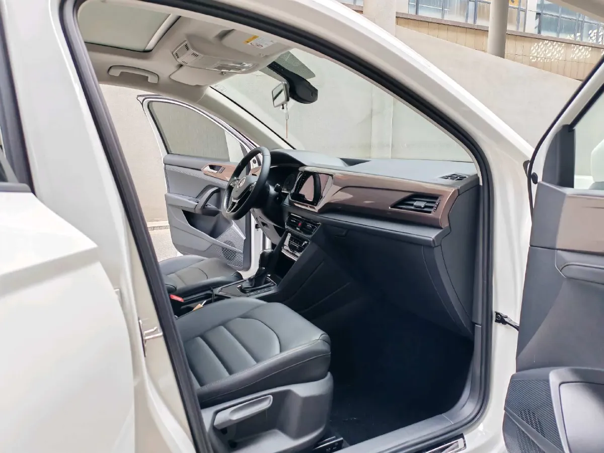 2021 Volkswagen Tharu 1.4T 150HP L4 7DCT,autocango,china used car exporter,china ev exporter,chinese used car exporter,chinese used ev exporter